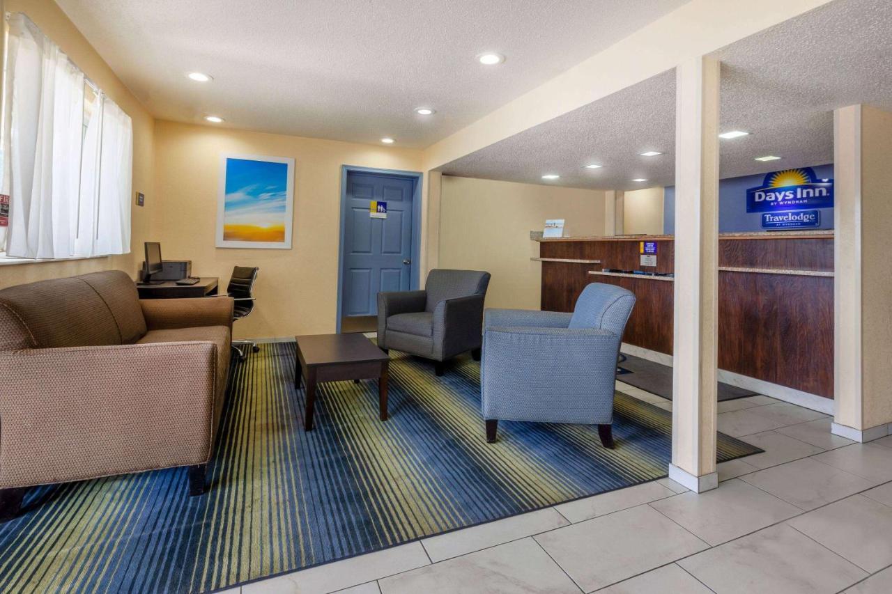 Travelodge By Wyndham Charles Town - Harpers Ferry Eksteriør bilde